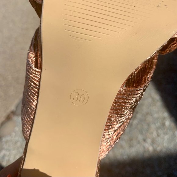 Knot Metalic Mules - Party Sandal - Picture 4 of 6